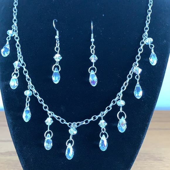 Gorgeous Austrian Crystal set necklace,earginsNWOT Liz Palacios inspired - Picture 17 of 17
